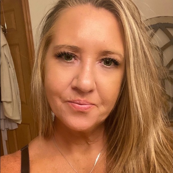 Meet your Posher, Sheri - Picture 3 of 3